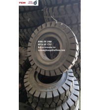 Lốp đặc 18x7-8 C828 Trung Quốc chạy 3 ca/ngày